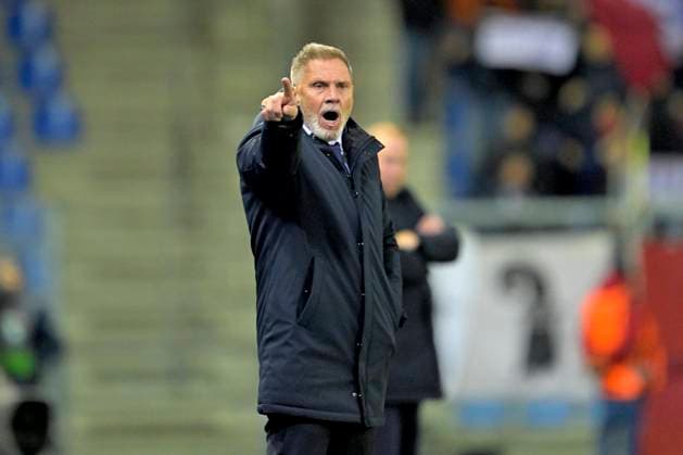 KRC Genk v Basel - UEFA Europa League GENK, BELGIUM - NOVEMBER 27 : Fink Thorsten head coach of KRC Genk during the UEFA Europa League 2025 26 League Phase MD5 match between KRC Genk and Basel on November 27, 2025 in Genk, Belgium, 27 11 2025 Genk Belgium  Copyright: xSesx