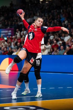 AARDAHL Maren Nyland (6 Norway) takes a shot at goal during the IHF Women s Handball World Championship, WM, Weltmeisterschaft game between Norway and Republic of Korea at the SWT Arena in Trier, Germany Copyright: xMartinxPitschx xSPPx Sportspressphoto_SPR66536