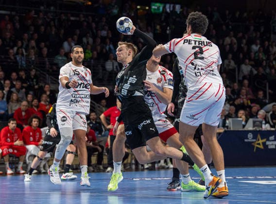 Handball, Men, Season 2025 2026, Champions League Group A, Matchday 9 , Füchse Berlin One Veszprem HC, v l Ahmed Hesham Elsayed Moham Veszprem , Patrik Ligetvari Veszprem , Mathias Gidsel Füchse Berlin , Thiagus Petrus Goncalves dos Santos Veszprem , 27 11 2025, Copyright: xSebastianxRäppold MatthiasxKochx