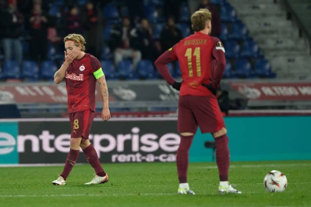 SOCCER - UEFA EL, Bologna vs RBS BOLOGNA,ITALY,27.NOV.25 - SOCCER - UEFA Europa League, FC Bologna vs Red Bull Salzburg. Image shows the disappointment of Mads Bidstrup and Yorbe Vertessen (RBS).  GEPAxpictures xInsidefoto xAndreaxStaccioli