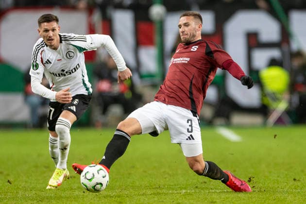 Legia Warsaw vs Sparta Prague - UEFA Conference League Ermal Krasniqi and Pavel Kaderabek during UEFA Conference League match between Legia Warsaw and Sparta Prague in Warsaw,Poland on November 27, 2025 NO SALES POLAND Warsaw Poland  Copyright: xAndrzejxIwanczukx originalFilename:iwanczuk-legiawar251127_npHIk.jpg