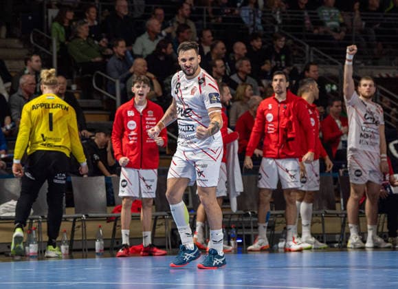 Handball, Men, Season 2025 2026, Champions League Group A, Matchday 9 , Füchse Berlin One Veszprem HC, Hugo Descat Veszprem , 27 11 2025, Copyright: xSebastianxRäppold MatthiasxKochx