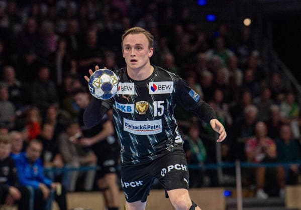 Handball, Men, Season 2025 2026, Champions League Group A, Matchday 9 , Füchse Berlin One Veszprem HC, Tobias Gröndahl Füchse Berlin , 27 11 2025, Copyright: xSebastianxRäppold MatthiasxKochx