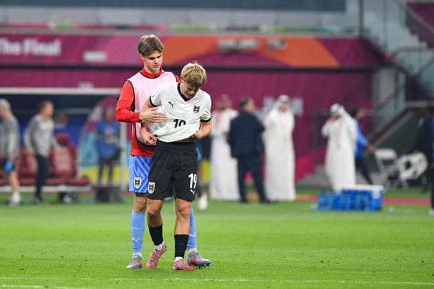 SOCCER - 2025 FIFA U17, U 17 World Cup DOHA,QATAR,27.NOV.25 - SOCCER - FIFA Under 17 World Cup Qatar 2025, final, Portugal vs Austria. Image shows the disappointment of Johannes Moser (AUT).  GEPAxpictures xRanjithxKumar