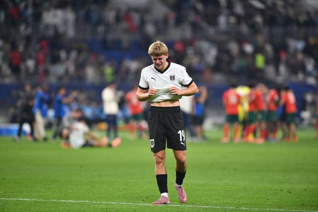 SOCCER - 2025 FIFA U17, U 17 World Cup DOHA,QATAR,27.NOV.25 - SOCCER - FIFA Under 17 World Cup Qatar 2025, final, Portugal vs Austria. Image shows the disappointment of Johannes Moser (AUT).  GEPAxpictures xRanjithxKumar
