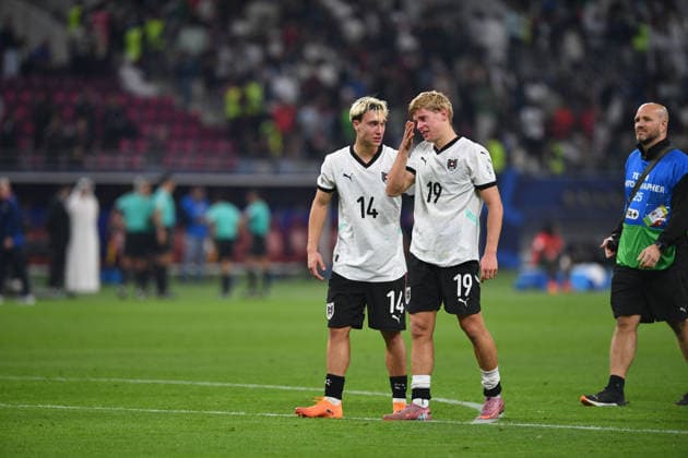 SOCCER - 2025 FIFA U17, U 17 World Cup DOHA,QATAR,27.NOV.25 - SOCCER - FIFA Under 17 World Cup Qatar 2025, final, Portugal vs Austria. Image shows Daniel Frauscher and Johannes Moser (AUT).  GEPAxpictures xRanjithxKumar