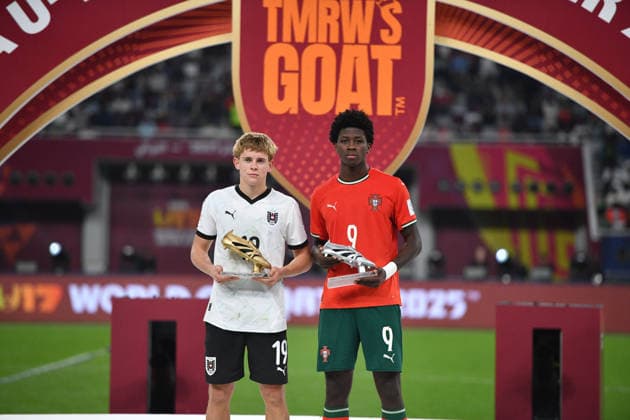 SOCCER - 2025 FIFA U17, U 17 World Cup DOHA,QATAR,27.NOV.25 - SOCCER - FIFA Under 17 World Cup Qatar 2025, final, Portugal vs Austria. Image shows Johannes Moser (AUT) and Anisio Cabral (POR). Keywords: Golden Boot.  GEPAxpictures xRanjithxKumar