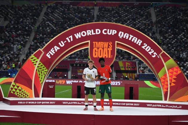 SOCCER - 2025 FIFA U17, U 17 World Cup DOHA,QATAR,27.NOV.25 - SOCCER - FIFA Under 17 World Cup Qatar 2025, final, Portugal vs Austria. Image shows Johannes Moser (AUT) and Anisio Cabral (POR). Keywords: Golden Boot.  GEPAxpictures xRanjithxKumar
