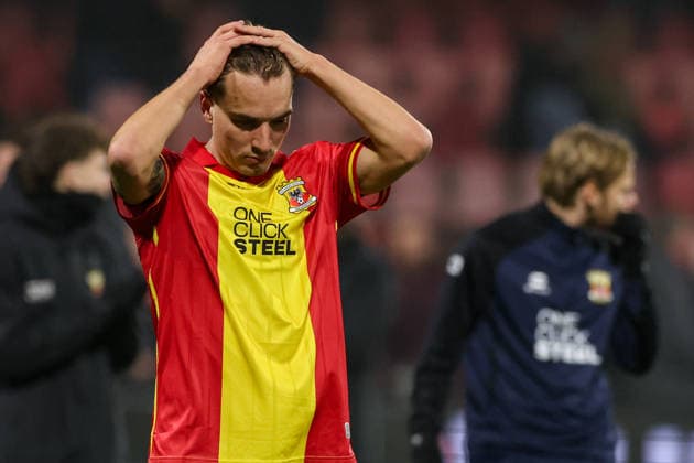 2025-11-27 Go Ahead Eagles v VfB Stuttgart - UEFA Europa League, League phase, MD5 DEVENTER, NETHERLANDS - NOVEMBER 27: Aske Adelgaard of Go Ahead Eagles looks disappointed during the UEFA Europa League, League phase, MD5 match between Go Ahead Eagles and VfB Stuttgart at De Adelaarshorst on November 27, 2025 in Deventer, Netherlands. Deventer De Adelaarshorst Netherlands Content not available for redistribution in The Netherlands directly or indirectly through any third parties. Copyright: xBenxGalx