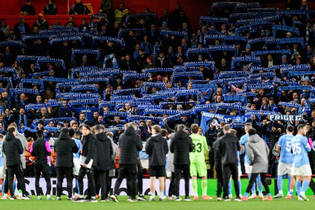 251127 Players and fans of Malmö FF after the UEFA Europa League football match between Nottingham Forest and Malmö FF on November 27, 2025 in Nottingham Photo Mathilda Schuler BILDBYRAN kod MA MA0897 fotboll football soccer fotball uefa europa league europa league nottingham forest malmö ff bbeng publik  Copyright: MATHILDAxSCHULER BB251127MA152