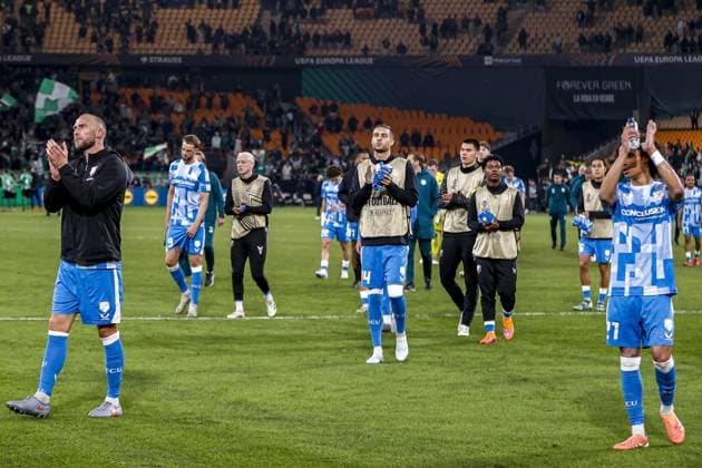 SEVILLA, 27-11-2025, Stadium La Cartuja, UEFA Football season 2025 2026, Europa League match between Betis Sevilla and FC Utrecht. Pictures shows The FC Utrecht players thank their fans after the match Betis Sevilla - Utrecht  x32223208x Copyright: