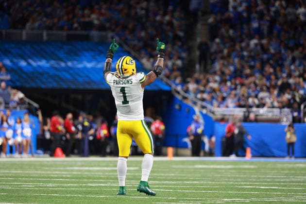 Green Bay Packers vs Detroit Lions DETROIT,MICHIGAN-NOVEMBER 27: Green Bay Packers defensive end Micah Parsons 1 reacts after a play during the second half of an NFL, American Football Herren, USA football game between the Green Bay Packers and the Detroit Lions in Detroit, Michigan USA, on Thursday, November 27, 2025 Detroit Michigan United States  Copyright: xJorgexLemusx originalFilename:lemus-greenbay251127_npSwI.jpg