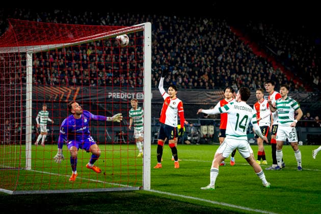 SC Feyenoord Rotterdam goalkeeper Timon Wellenreuther, Celtic FC midfielder Luke McCowan during the match SC Feyenoord Rotterdam vs Celtic FC at the Feyenoord stadium De Kuip for the Europa League League phase Matchday 5 season 2025 2026 in ROTTERDAM, Netherlands on 27 november 2025, photo by Marcel van Dorst EYE4images DeFodi Images