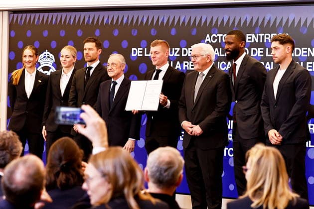 Toni Kroos (Real), NOVEMBER 27, 2025 - Football Soccer : Toni Kroos poses for a commemorative photo with team officials and the German President at the Order of Merit of the Federal Republic of Germany award ceremony at the Estadio Santiago Bernabeu in Madrid, Spain. Noxthirdxpartyxsales  aflo_311748859