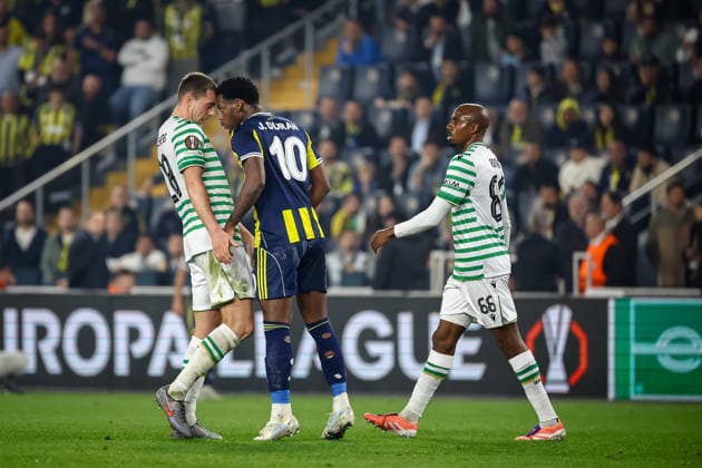 Fenerbahce vs Ferencvaros UEFA Europa League 2025-26 MD5 Tension between Jhon Duran of Fenerbahce SK and Toon Raemaekers of Ferencvaros during the match. Fenerbahce and Ferencvaros faced each other at UEFA Europa League 2025 26 League Phase MD5. The match took place in Chobani Fenerbahce Sukru Saracoglu Stadium on November 27th, 2025. Istanbul Istanbul Turkey Copyright: xBurakxBasturkx
