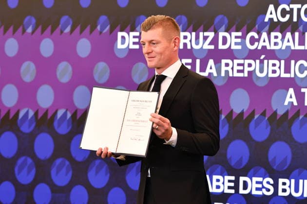 Toni Kroos (Real), NOVEMBER 27, 2025 - Football Soccer : Toni Kroos received the Order of Merit of the Federal Republic of Germany at the Estadio Santiago Bernabeu in Madrid, Spain. Noxthirdxpartyxsales  aflo_311748805
