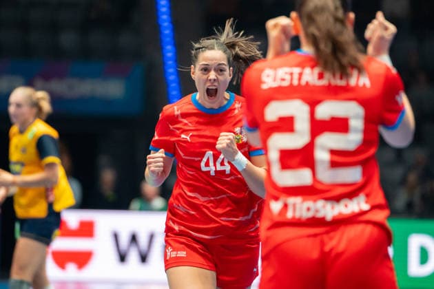 Handball I Women I World Championship I Preliminary round I 1 Matchday I Sweden Czech Republic I 27 11 2025 Dominika Zachova 44, Czech Republic cheers Stuttgart Porsche Arena Baden Württemberg Germany Copyright: xLobeca MaxxPetershansx