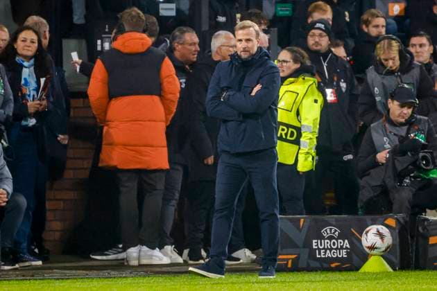 head coach Sebastian Hoeness of VfB Stuttgart looks on Go Ahead Eagles v VfB Stuttgart, UEFA Europa League 2025 26 League Phase MD5, Go Ahead Eagles v VfB Stuttgart, Stadion De Adelaarshorst, November 27, 2025, Deventer, Netherlands.