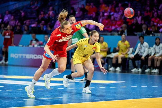 Women s Handball World Championship Denmark Japan Denmark s Andrea Ulrikka Aagot Hansen during the Women s Handball World Championship match in Group A between Denmark and Japan in Rotterdam on Thursday, November 27, 2025 Photo Thomas Traasdahl Ritzau Scanpix , Rotterdam Denmark  Copyright: RitzauxScanpix ThomasxTraasdahlx spdk20251127-231647-L
