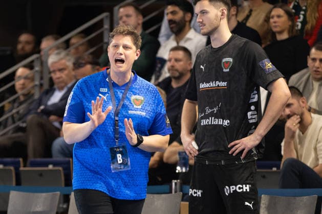 Fuchse Berlin v One Veszprem HC, EHF Champions League, Berlin, Germany Berlin, Germany. 27th, November 2025. Head coach Nicolej Krickau of Fuchse Berlin seen during the EHF Champions League match between Fuchse Berlin and One Veszprem HC at Max-Schmeling-Halle in Berlin. Germany, Berlin, Berlin, Max-Schmeling-Halle  Copyright: xGonzalesxPhoto InakixEsnaolax