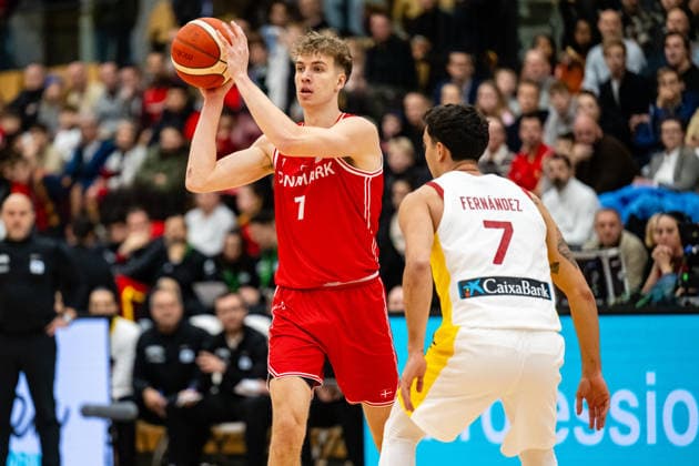 Denmark v Spain, FIBA World Cup 2027 European Qualifiers, Farum, Denmark Farum, Denmark. 27th, November 2025. Tobias Jensen (7) of Denmark seen during the FIBA World Cup 2027 European qualifier between Denmark and Spain at Farum Arena in Farum.  Copyright: xGonzalesxPhoto TobiasxJorgensenx