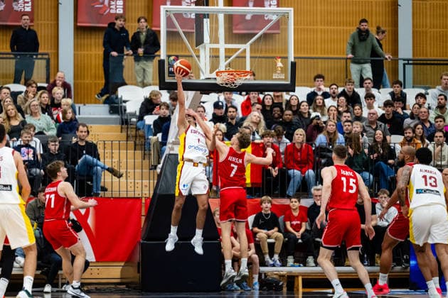 Denmark v Spain, FIBA World Cup 2027 European Qualifiers, Farum, Denmark Farum, Denmark. 27th, November 2025. Alvaro Cardenas (1) of Spain and Tobias Jensen (7) of Denmark seen during the FIBA World Cup 2027 European qualifier between Denmark and Spain at Farum Arena in Farum.  Copyright: xGonzalesxPhoto TobiasxJorgensenx