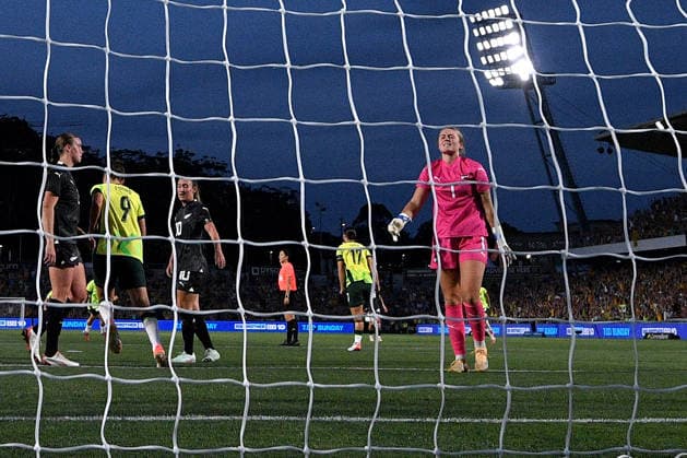SOCCER AUSTRALIA NEW ZEALAND WOMEN, Anna Leat of New Zealand reacts after conceding a goal during the International Women s friendly match between between Australia and New Zealand at Polytec Stadium in Gosford, Friday, November 28, 2025. ( NO ARCHIVING, EDITORIAL USE ONLY GOSFORD NEW SOUTH WALES AUSTRALIA  Copyright: xDANxHIMBRECHTSx 20251128174922403121