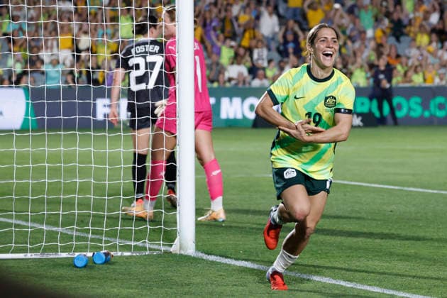 SOCCER AUSTRALIA NEW ZEALAND WOMEN, Katrina Gorry of the Matildas celebrates scoring a goal with team-mates during the International Women s Friendly match between between Australia and New Zealand at Polytec Stadium in Gosford, Friday, November 28, 2025. ( NO ARCHIVING, EDITORIAL USE ONLY GOSFORD NEW SOUTH WALES AUSTRALIA  Copyright: xMARKxEVANSx 20251128198087173253