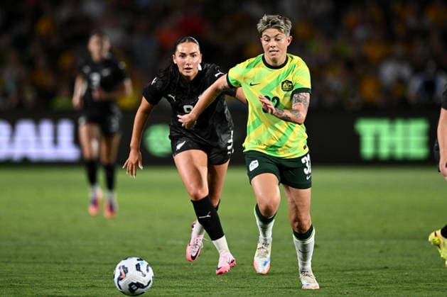 SOCCER AUSTRALIA NEW ZEALAND WOMEN, Michelle Heyman of the Matildas competes for possession with Milly Clegg of New Zealand during the International Women s friendly match between between Australia and New Zealand at Polytec Stadium in Gosford, Friday, November 28, 2025. ( NO ARCHIVING, EDITORIAL USE ONLY GOSFORD NEW SOUTH WALES AUSTRALIA  Copyright: xDANxHIMBRECHTSx 20251128185416593145
