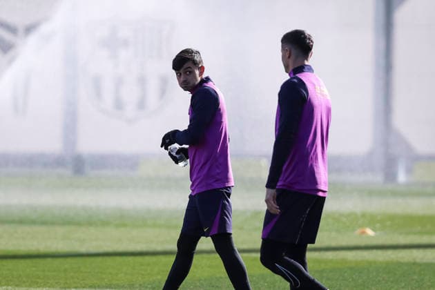 November 28, 2025, Sant Joan Despi, Barcelona, SPAIN: Pedri during the training day of FC Barcelona, Barca ahead the Spanish League, La Liga EA Sports, football match against Deportivo Alaves at Ciudad Esportiva Joan Gamper on November 28, 2025 in Sant Joan Despi, Barcelona, Spain. Sant Joan Despi SPAIN - ZUMAa181 20251128_zaa_a181_006 Copyright: xJavierxBorregox