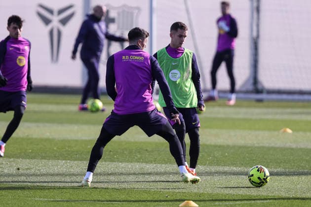 November 28, 2025, Sant Joan Despi, Barcelona, SPAIN: Marc Casado during the training day of FC Barcelona, Barca ahead the Spanish League, La Liga EA Sports, football match against Deportivo Alaves at Ciudad Esportiva Joan Gamper on November 28, 2025 in Sant Joan Despi, Barcelona, Spain. Sant Joan Despi SPAIN - ZUMAa181 20251128_zaa_a181_015 Copyright: xJavierxBorregox