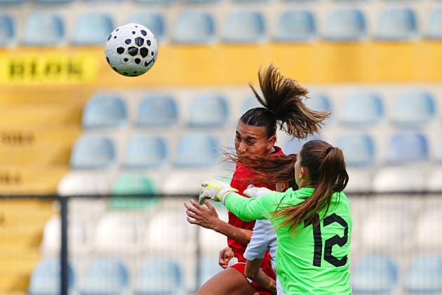 Turkiye v Albania - Friendly Match ISTANBUL, TURKIYE – NOVEMBER 28: Turkiye s Melike Ozturk (16) and Albania s Rajmonda Spahiu (12) battle for the ball during a friendly match between the Turkish women s national team, Nationalteam and Albania at Esenyurt Necmi Kadioglu Stadium in Istanbul, Turkiye on November 28, 2025. Adem Kutucu Anadolu Istanbul Turkey. Editorial use only. Please get in touch for any other usage.  Copyright: x2025xAnadoluxAdemxKutucux