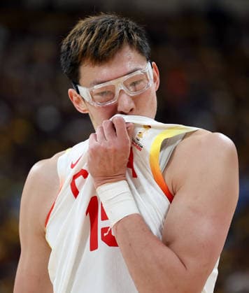 (251128) -- BEIJING, Nov. 28, 2025 -- Zhou Qi of China reacts during the Group B match between China and South Korea at the FIBA Basketball World Cup Asian Qualifiers in Beijing, capital of China, Nov. 28, 2025. ) (SP)CHINA-BEIJING-BASKETBALL-FIBA WORLD CUP 2025 ASIAN QUALIFIERS-CHN VS KOR (CN) WangxKaiyan 