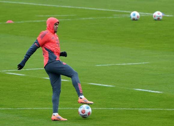27 11 2025, FC Bayern, Saebenerstrasse Muenchen, Soccer, Sport in the picture Luis Diaz FC Bayern Muenchen