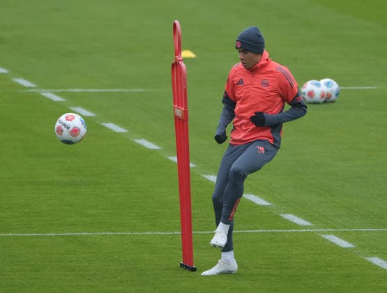 27 11 2025, FC Bayern, Saebenerstrasse Muenchen, Soccer, Sport in the picture Jamal Musiala FC Bayern Muenchen