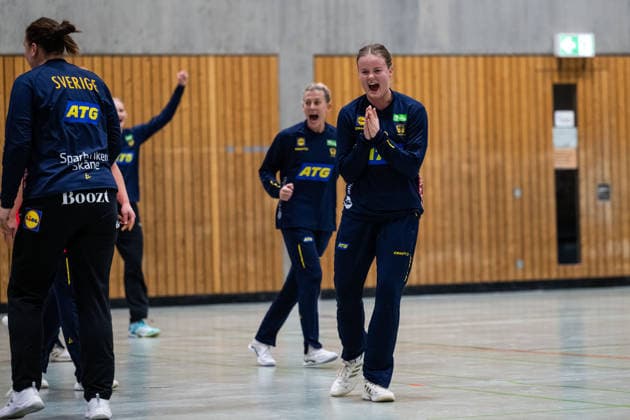 251128 Elin Hansson of the Swedish women s national handball team at a training session during the 2025 IHF World Women s Handball Championship on November 28, 2025 in Stuttgart. Photo: Emma Wallskog BILDBYRAN COP 320 EW0594 handball handboll handball bbeng vm handball-vm handbolls-vm ihf handball World Championship, WM, Weltmeisterschaft world handball championship 2025 world championship 2025 träning practice training sverige sweden day 3 dam  Copyright: EMMAxWALLSKOG BB251128EW058