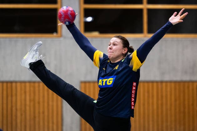 251128 Goalkeeper Filippa IdÃ hn of the Swedish women s national handball team at a training session during the 2025 IHF World Women s Handball Championship on November 28, 2025 in Stuttgart Photo Emma Wallskog BILDBYRAN COP 320 EW0594 handball handball handball bbeng vm handball vm handbolls vm ihf handball world championship world handball championship 2025 world championship 2025 träning practice training sverige sweden day 3 dam  Copyright: EMMAxWALLSKOG BB251128EW065