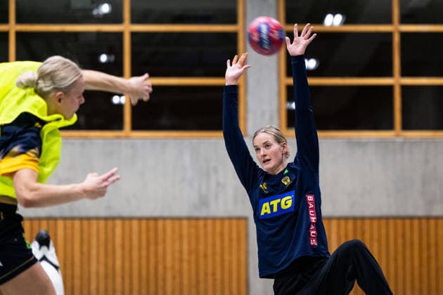 251128 Goalkeeper Johanna Bundsen of the Swedish women s national handball team at a training session during the 2025 IHF World Women s Handball Championship on November 28, 2025 in Stuttgart Photo Emma Wallskog BILDBYRAN COP 320 EW0594 handball handboll handball bbeng vm handball vm handbolls vm ihf handball world championship world handball championship 2025 world championship 2025 träning practice training sverige sweden day 3 dam  Copyright: EMMAxWALLSKOG BB251128EW067