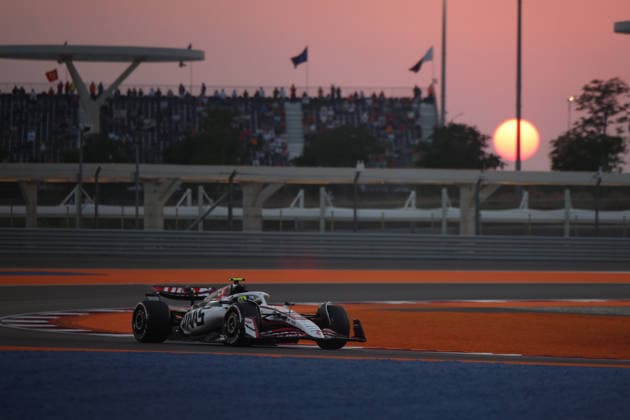 Oliver Bearman MoneyGram Haas F1 Team, 87 , Free Practice 1, FP1, Free Practice 1, QAT, Formula 1 World Championship, Qatar Grand Prix, Doha, Lusail, Lusail International Circuit, Friday, 28 11 2025 QTR, Formula 1 World Championship, Qatar Grand Prix, Doha, Lusail, Lusail International Circuit, Friday, 28 11 2025 Doha Copyright: xEibner-Pressefoto AnnikaxGrafx EP_AGF