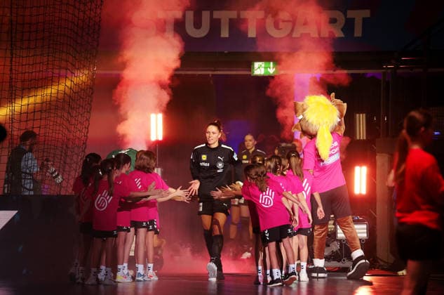 28 11 2025, Germany, Stuttgart, F27th IHF Womens World Championship 2025, Uruguay vs Germany, Xenia Smits GER