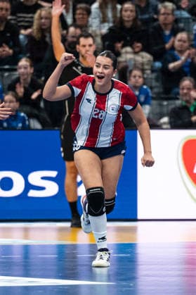 SAMANIEGO BENITEZ Milagros (28 Paraguay) celebrates after scoring a goal during the IHF Women s Handball World Championship, WM, Weltmeisterschaft game between Paraguay and Montenegro at the SWT Arena in Trier, Germany Copyright: xMartinxPitschx xSPPx Sportspressphoto_SPR66753