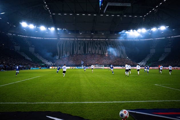 28 11 2025, Football, 2 Bundesliga, Season 2025 2026, Matchday 14, FC Schalke 04 SC Paderborn, Fan choreo FC Schalke 04, xRHR FOTO YYx Copyright: KROEGER RHR-FOTOx RHR-FOTO YY
