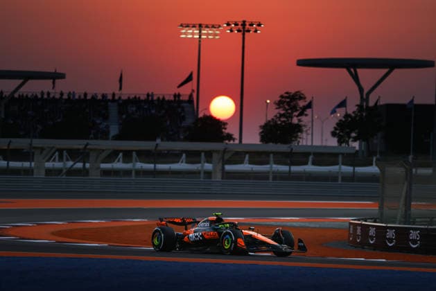 F1 - QATAR GRAND PRIX 2025 04 NORRIS Lando (gbr), McLaren F1 Team MCL39, action during the 2025 Formula 1 Qatar Grand Prix, 23th round of the 2025 FIA Formula One World Championship, WM, Weltmeisterschaft from November 28 to 30, 2025 on the Lusail International Circuit, in Lusail, Qatar - LusailQatar  Copyright: xANTONINxVINCENTx