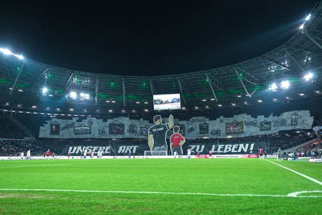 2 Bundesliga Hannover 96 Karlsruher SC on 28 11 2025 at the HDI Arena in Hannover Fans of Hannover 96 with a choreography MT