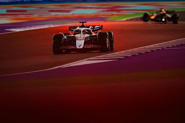 F1 - QATAR GRAND PRIX 2025 31 OCON Esteban (fra), Haas F1 Team VF-25 Ferrari, action during the 2025 Formula 1 Qatar Grand Prix, 23th round of the 2025 FIA Formula One World Championship, WM, Weltmeisterschaft from November 28 to 30, 2025 on the Lusail International Circuit, in Lusail, Qatar - LusailQatar  Copyright: xFLORENTxGOODENx