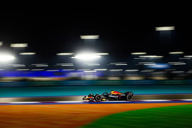 F1 - QATAR GRAND PRIX 2025 01 VERSTAPPEN Max (nld), Red Bull Racing RB21, action during the 2025 Formula 1 Qatar Grand Prix, 23th round of the 2025 FIA Formula One World Championship, WM, Weltmeisterschaft from November 28 to 30, 2025 on the Lusail International Circuit, in Lusail, Qatar - LusailQatar  Copyright: xFLORENTxGOODENx