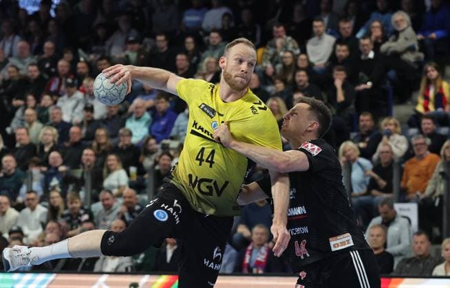 28 11 2025 Handball 1 Bundesliga DAIKIN HBL Season 2025 2026 14 Matchday HC Erlangen Metropolregion Nürnberg HCE TVB Stuttgart DaMa xdaxmax Lenny Rubin 44, TVB 1898 Stuttgart Christoph Steinert 44, HC Erlangen HCE