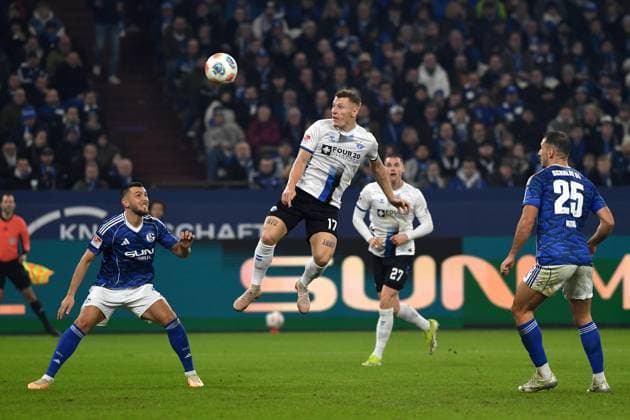 Laurin Curda SC Paderborn 07 scores his team™s first goal during the 2 Bundesliga match between FC Schalke 04 and SC Paderborn 07 at Veltins Arena on November 28, 2025 in Gelsenkirchen, Germany, Germany Photo by Ralf Treese DeFodi Images Laurin Curda SC Paderborn 07 scores his team™s first goal during the 2 Bundesliga match between FC Schalke 04 and SC Paderborn 07 at Veltins Arena on November 28, 2025 in Gelsenkirchen, Germany Photo by Ralf Treese DeFodi Images Photo by Ralf Treese DeFodi Images