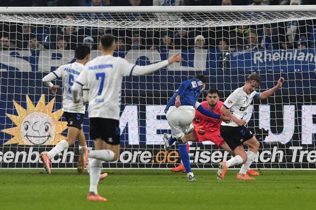 Kenan Karaman FC Schalke 04 goal for 1 1 during the 2 Bundesliga match between FC Schalke 04 and SC Paderborn 07, Veltins Arena on November 28, 2025 in Gelsenkirchen, Germany Photo by Ralf Treese DeFodi Images Kenan Karaman FC Schalke 04 scores his team™s first goal during the 2 Bundesliga match between FC Schalke 04 and SC Paderborn 07 at Veltins Arena on November 28, 2025 in Gelsenkirchen, Germany Photo by Ralf Treese DeFodi Images