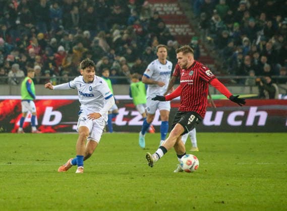 Germany Soccer 2 Bundesliga 2025 26, 14 Matchday Hannover 96 vs Karlsruher SC Heinz von Heiden Arena Stadion Hannover Benjamin Källman Benjamin Kallman Hannover 96, 9 Rafael Pinto Pedrosa Karlsruher SC, 36 Hannover Copyright: xAymanxAlahmedx